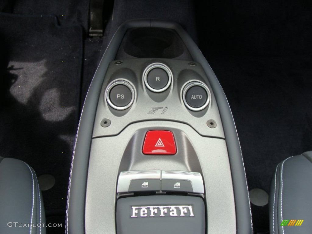 2010 Ferrari 458 Italia Controls Photo #52888110