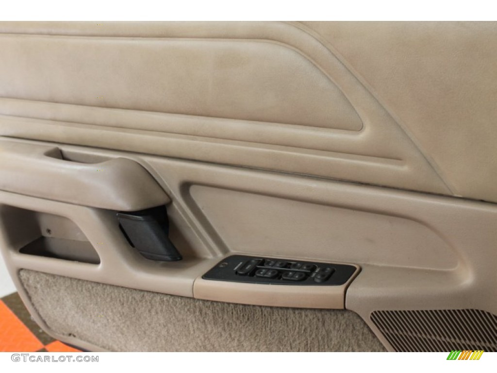 1993 Topaz GS Sedan - Cayman Green Metallic / Beige photo #8