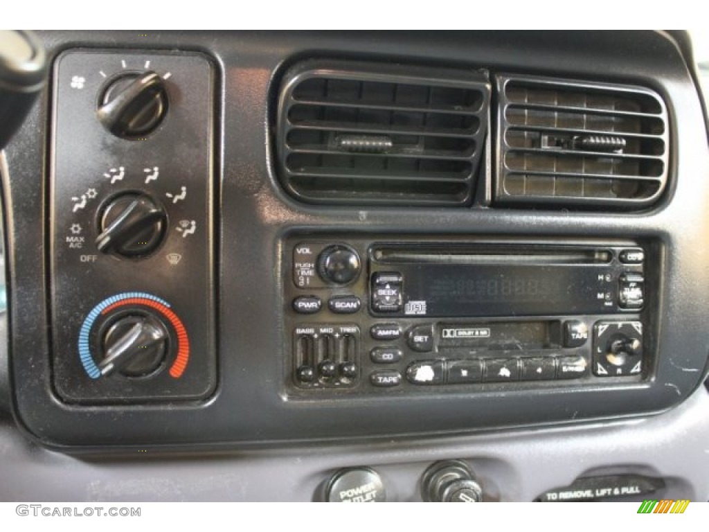 2000 Dodge Dakota SLT Crew Cab 4x4 Audio System Photo #52889292