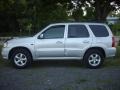 Classic White - Tribute s 4WD Photo No. 2