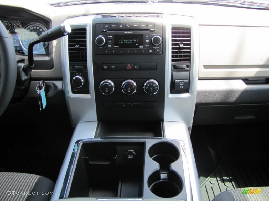 2011 Ram 3500 HD Big Horn Crew Cab 4x4 Dually - Mineral Gray Metallic / Dark Slate Gray/Medium Graystone photo #16