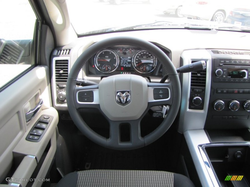 2011 Ram 3500 HD Big Horn Crew Cab 4x4 Dually - Mineral Gray Metallic / Dark Slate Gray/Medium Graystone photo #17
