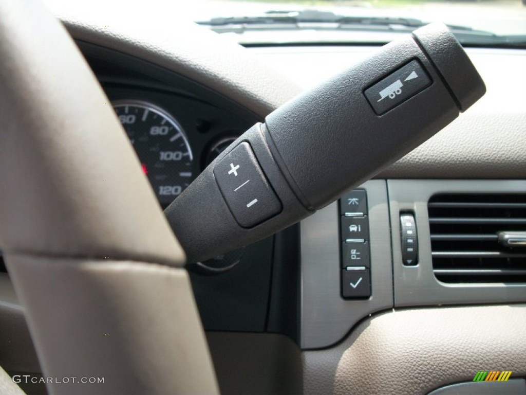 2011 Suburban LT 4x4 - Sheer Silver Metallic / Light Cashmere/Dark Cashmere photo #50