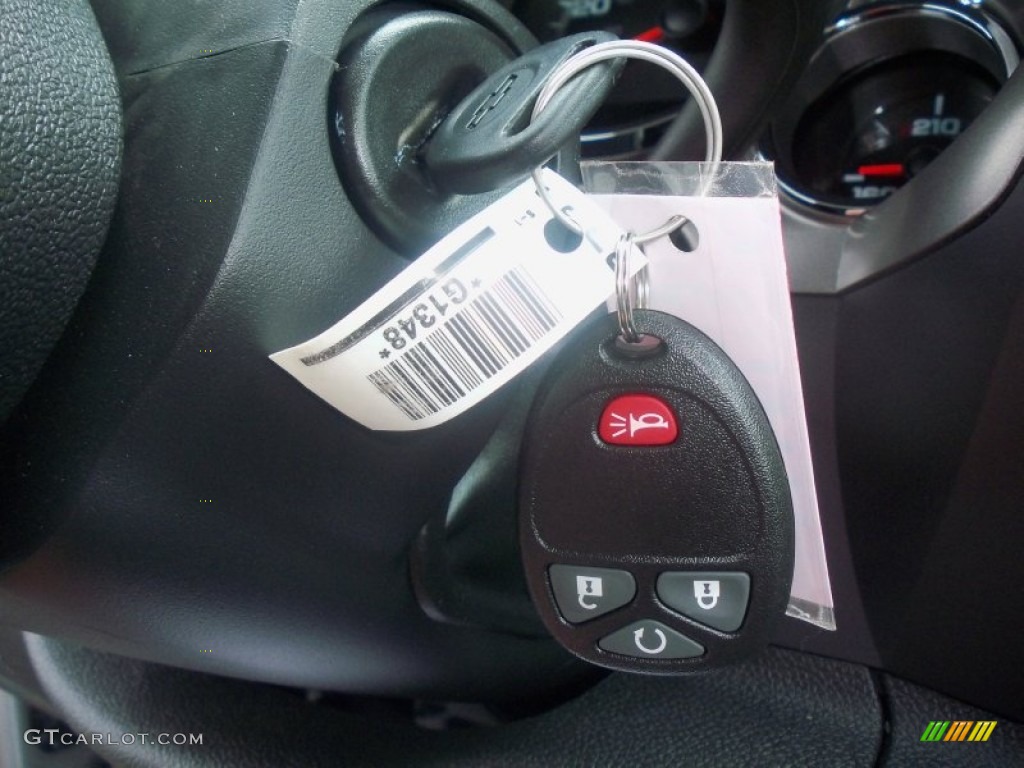 2011 Chevrolet Silverado 3500HD LT Extended Cab 4x4 Dually Keys Photo #52898880