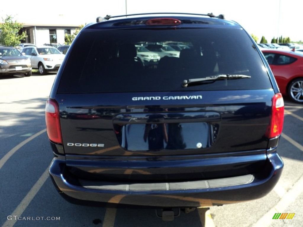 2005 Grand Caravan SE - Midnight Blue Pearl / Medium Slate Gray photo #8