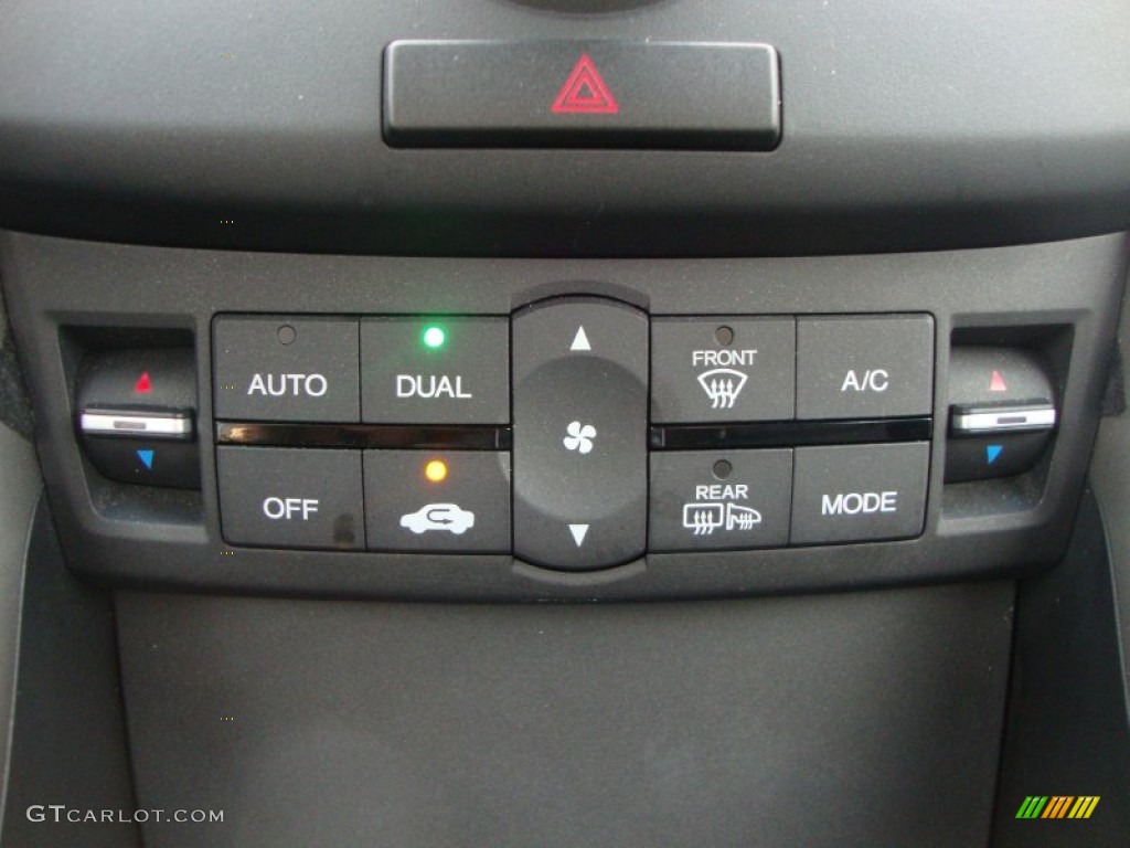 2009 Acura TSX Sedan Controls Photo #52902111