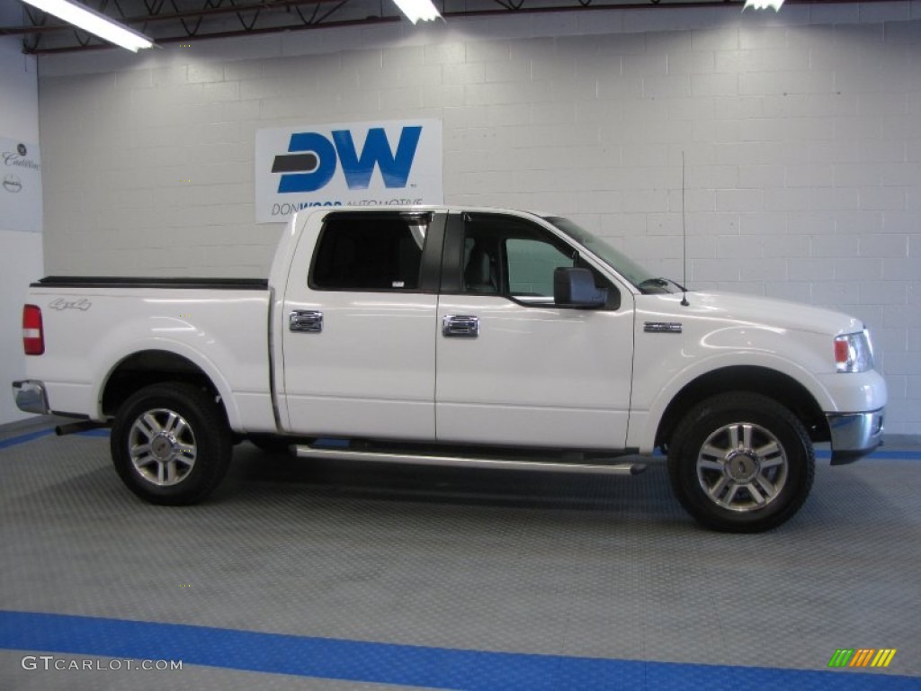 2005 F150 Lariat SuperCrew 4x4 - Oxford White / Tan photo #5