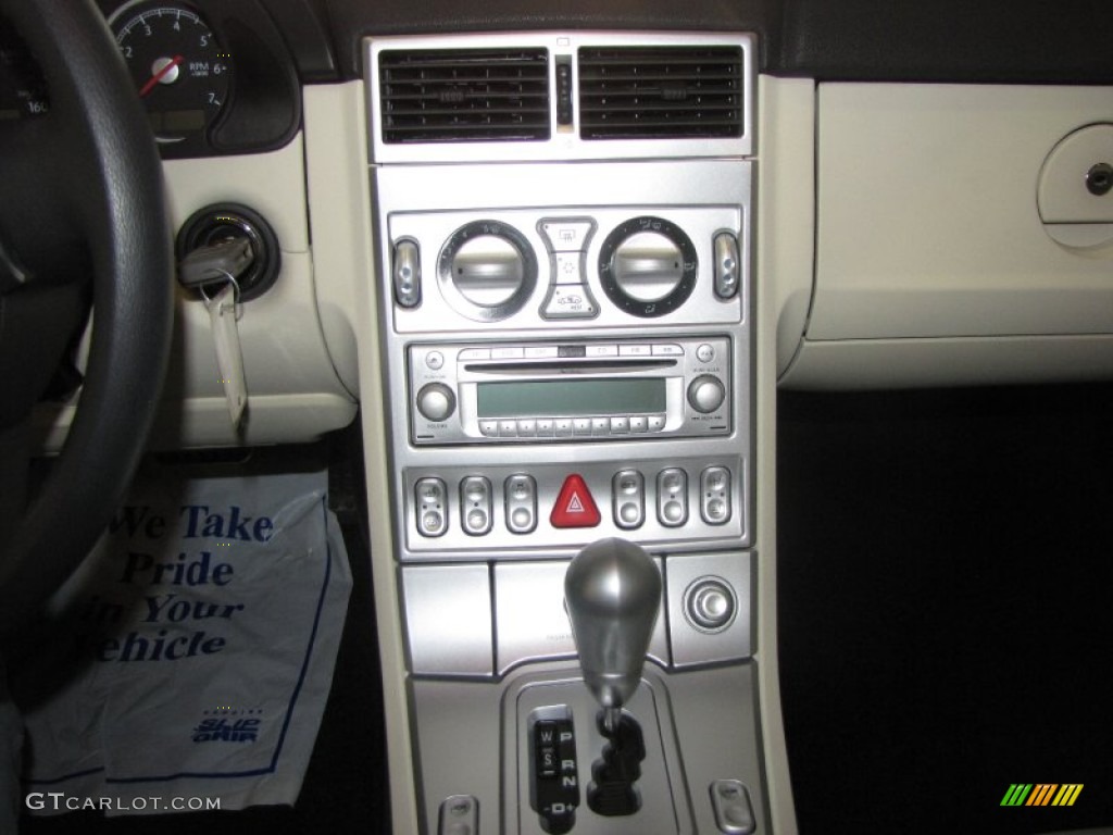 2007 Chrysler Crossfire Limited Roadster Controls Photo #52907979