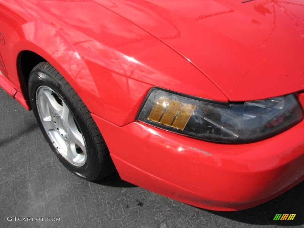 2004 Mustang V6 Convertible - Torch Red / Medium Parchment photo #3
