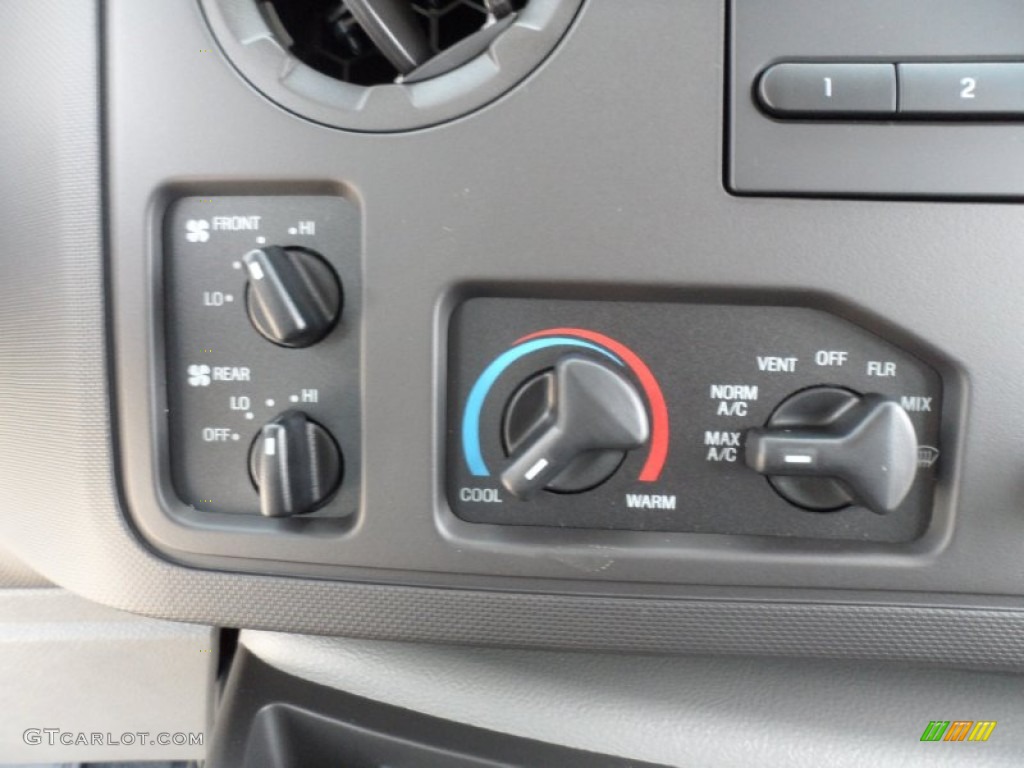 2011 Ford E Series Van E350 XL Extended Passenger Controls Photo #52909893
