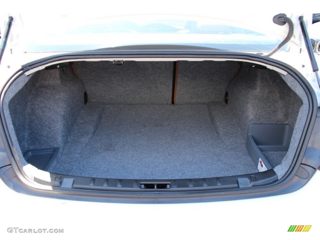 2011 BMW 3 Series 335i Coupe Trunk Photo #52910085