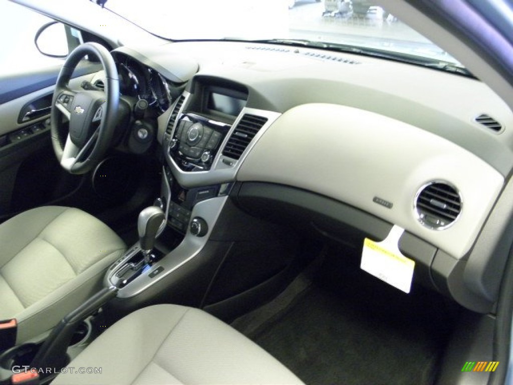 2012 Chevrolet Cruze LT Medium Titanium Dashboard Photo #52910547