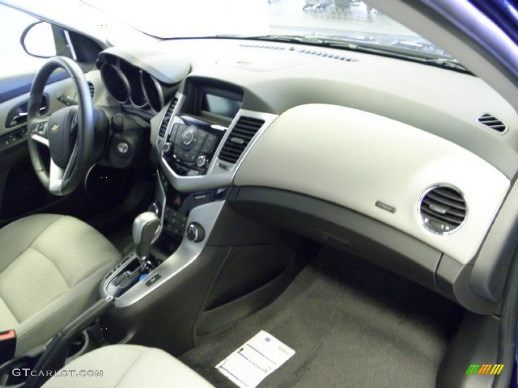 2012 Chevrolet Cruze Eco Medium Titanium Dashboard Photo #52910895
