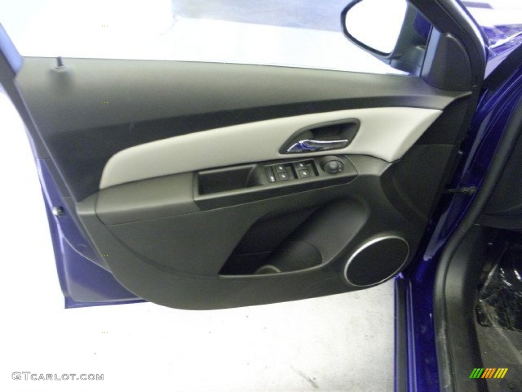 2012 Chevrolet Cruze Eco Medium Titanium Door Panel Photo #52910979