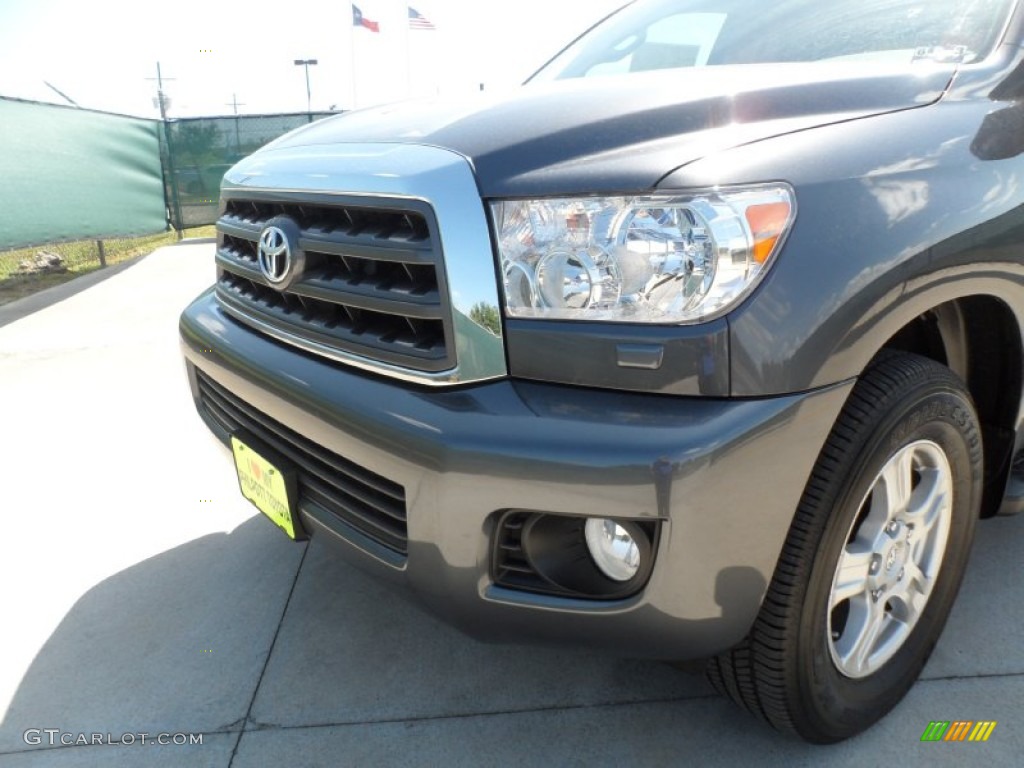 2011 Sequoia SR5 - Magnetic Gray Metallic / Graphite Gray photo #10