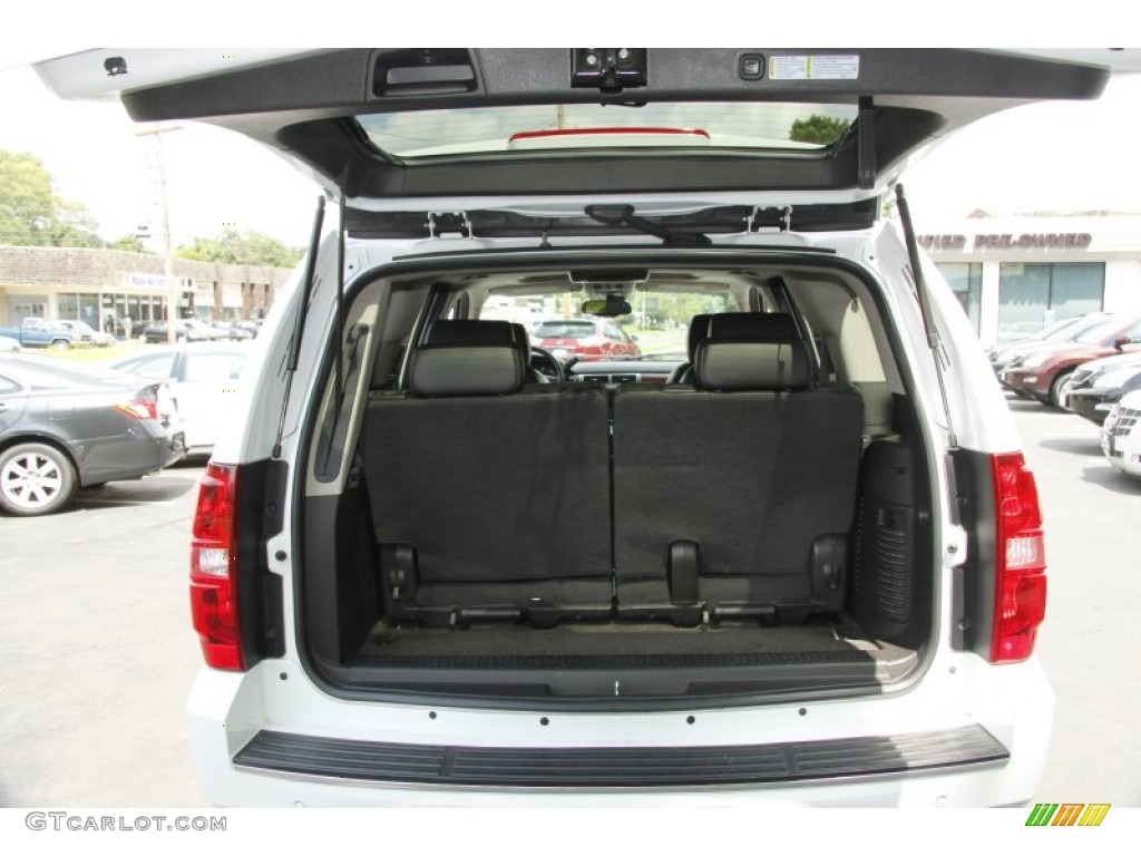 2007 Chevrolet Tahoe LTZ 4x4 Trunk Photo #52913904