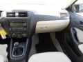 Black - Jetta SE Sedan Photo No. 15