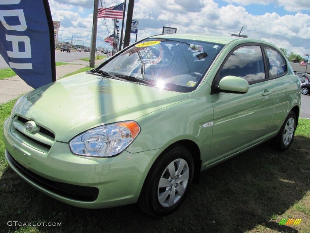 Apple Green Hyundai Accent