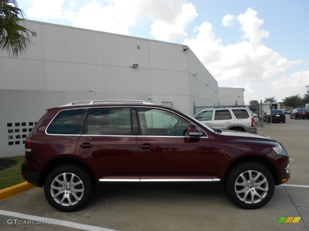 2008 Touareg 2 V8 - Cranberry Red Metallic / Pure Beige photo #8