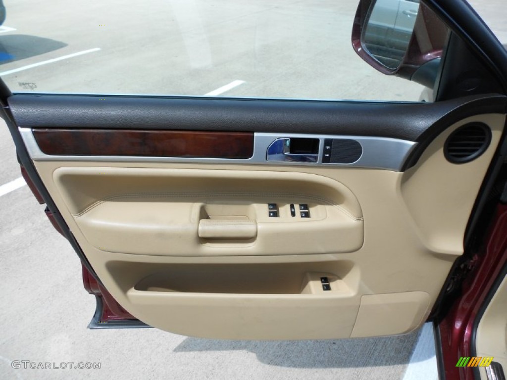 2008 Volkswagen Touareg 2 V8 Pure Beige Door Panel Photo #52915209