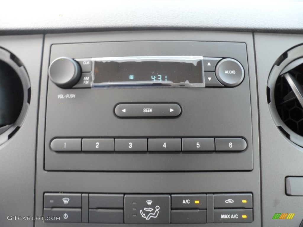 2012 Ford F250 Super Duty XL Regular Cab Controls Photo #52916907
