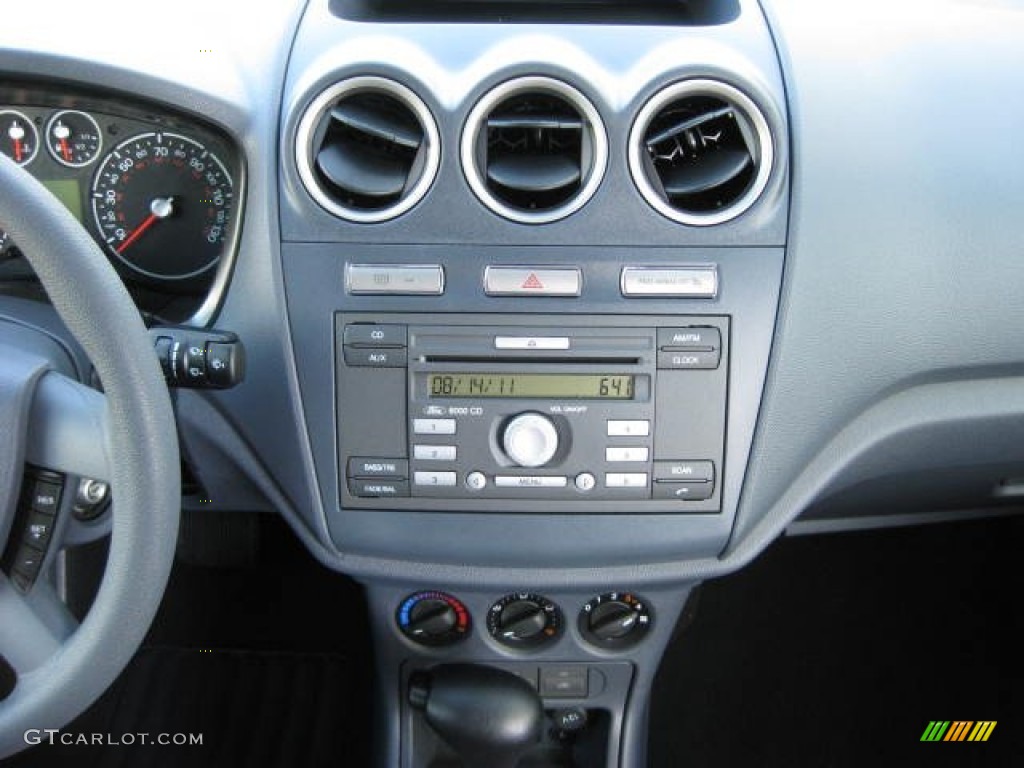 2011 Ford Transit Connect XLT Cargo Van Controls Photo #52917642