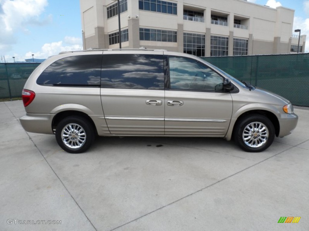 Light Almond Pearl Metallic 2002 Chrysler Town & Country Limited Exterior Photo #52918845