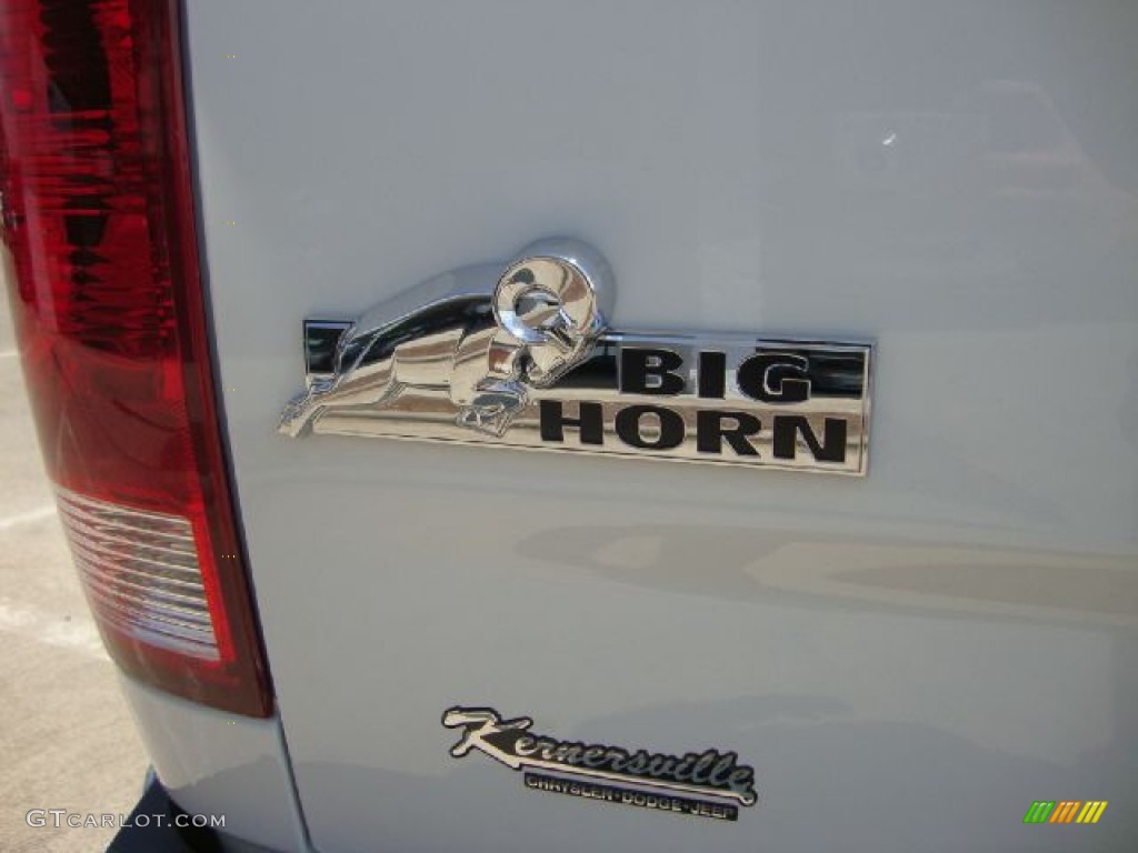 2011 Ram 1500 Big Horn Quad Cab 4x4 - Bright White / Dark Slate Gray/Medium Graystone photo #15