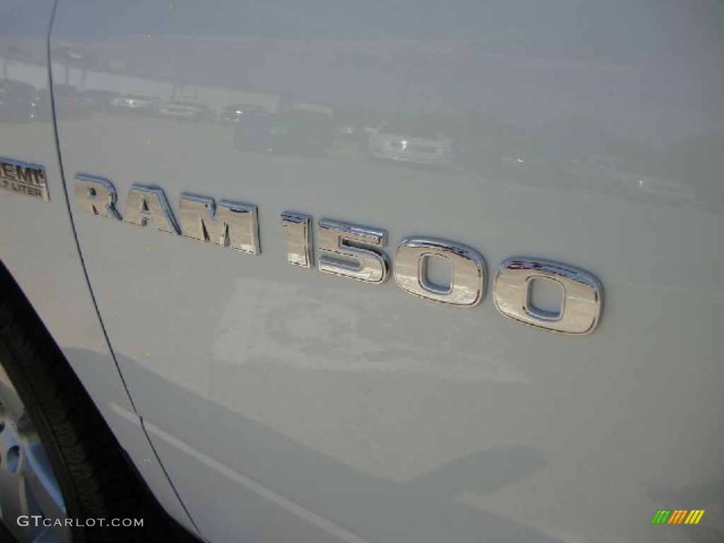 2011 Ram 1500 Big Horn Quad Cab 4x4 - Bright White / Dark Slate Gray/Medium Graystone photo #18