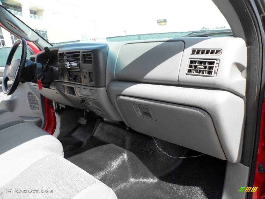 2004 F250 Super Duty XLT Regular Cab 4x4 - Red / Medium Flint photo #33