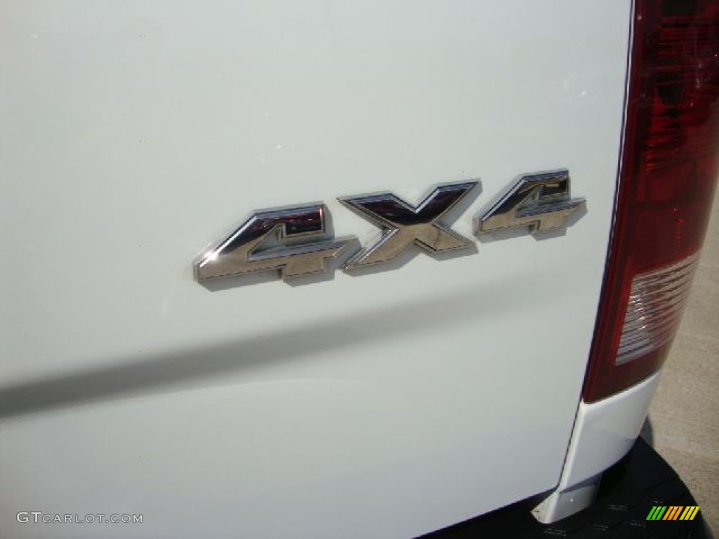 2011 Ram 1500 Big Horn Quad Cab 4x4 - Bright White / Dark Slate Gray/Medium Graystone photo #35