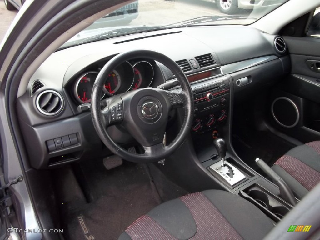 Black/Red Interior 2005 Mazda MAZDA3 s Sedan Photo #52923216