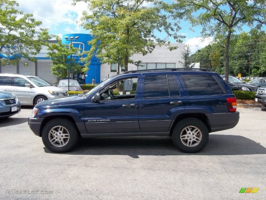 2004 Grand Cherokee Laredo 4x4 - Midnight Blue Pearl / Dark Slate Gray photo #1