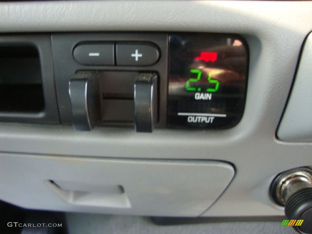 2005 Ford F350 Super Duty Lariat SuperCab 4x4 Dually Controls Photo #52924957