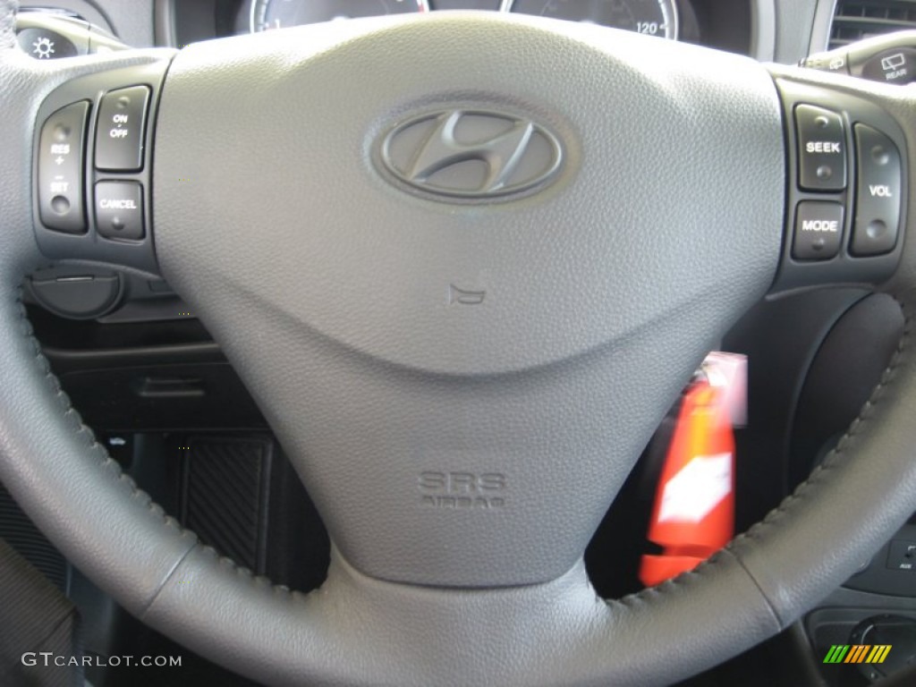 2011 Hyundai Accent SE 3 Door Steering Wheel Photos