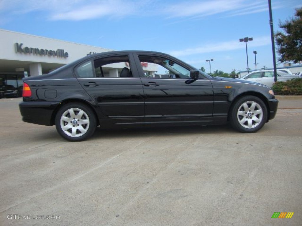 2004 3 Series 325xi Sedan - Jet Black / Black photo #2
