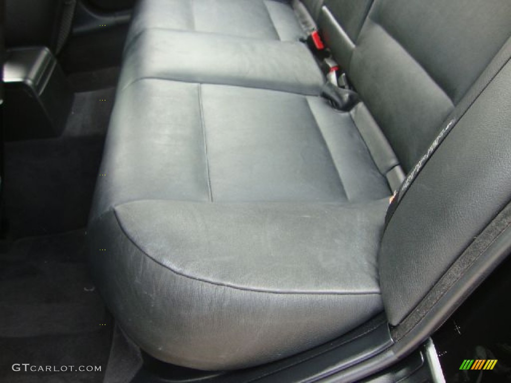 2004 3 Series 325xi Sedan - Jet Black / Black photo #12