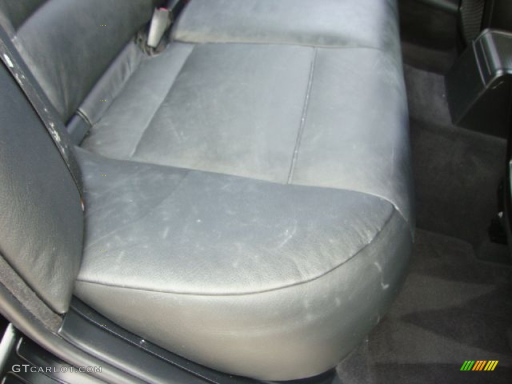 2004 3 Series 325xi Sedan - Jet Black / Black photo #15