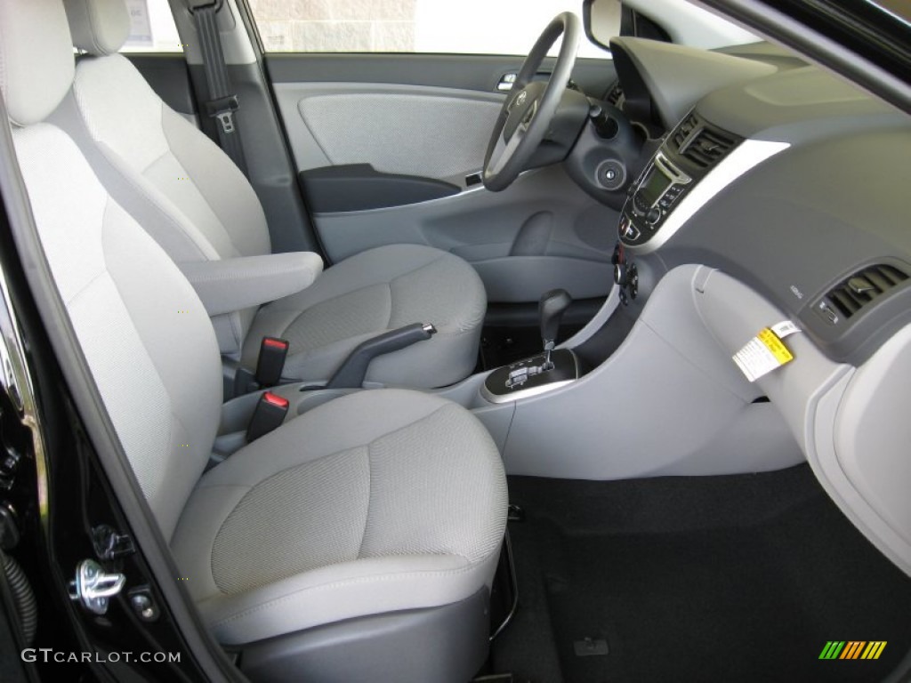 Gray Interior 2012 Hyundai Accent GS 5 Door Photo #52925392