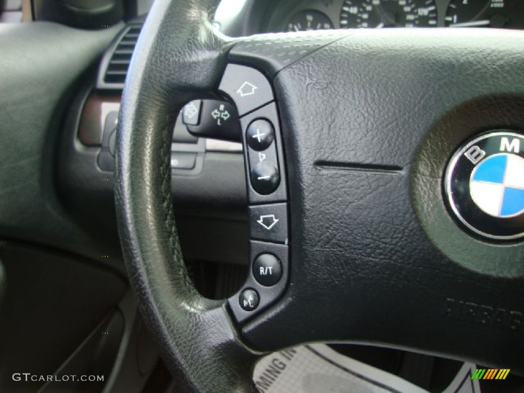 2004 3 Series 325xi Sedan - Jet Black / Black photo #26