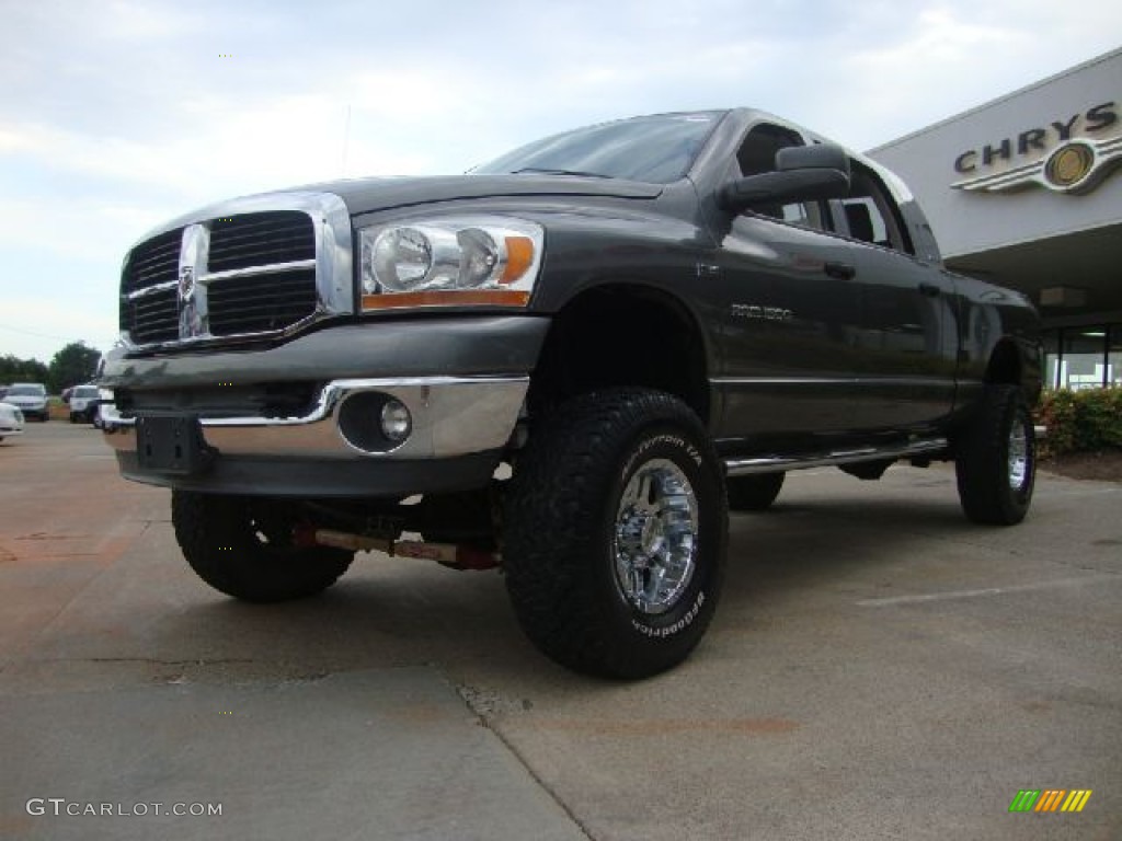 2006 Ram 1500 SLT Mega Cab 4x4 - Mineral Gray Metallic / Medium Slate Gray photo #7