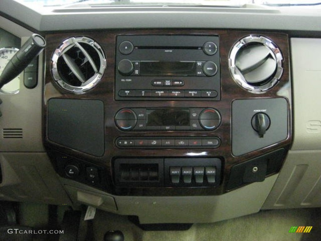 2008 Ford F350 Super Duty Lariat Crew Cab 4x4 Chassis Controls Photo #52927832
