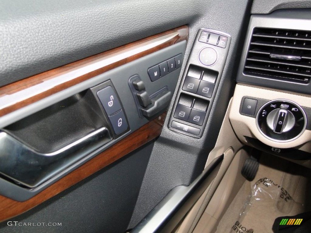 2012 Mercedes-Benz GLK 350 4Matic Controls Photo #52928625
