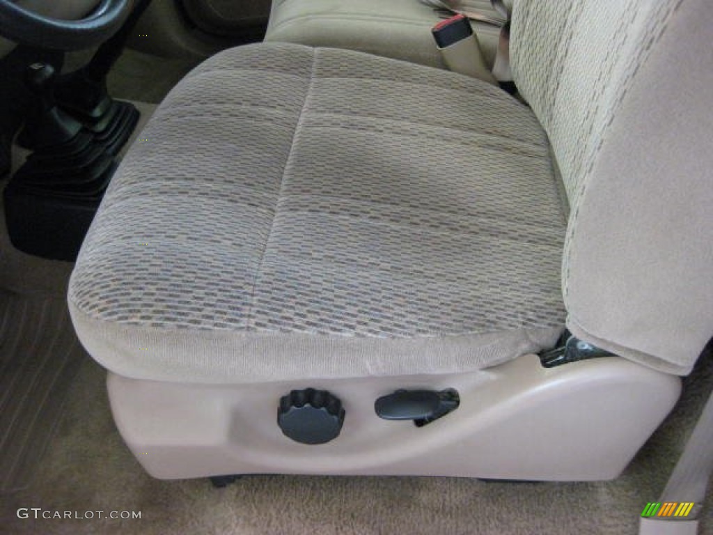 1998 F150 XLT Regular Cab 4x4 - Prairie Tan Metallic / Medium Prairie Tan photo #16