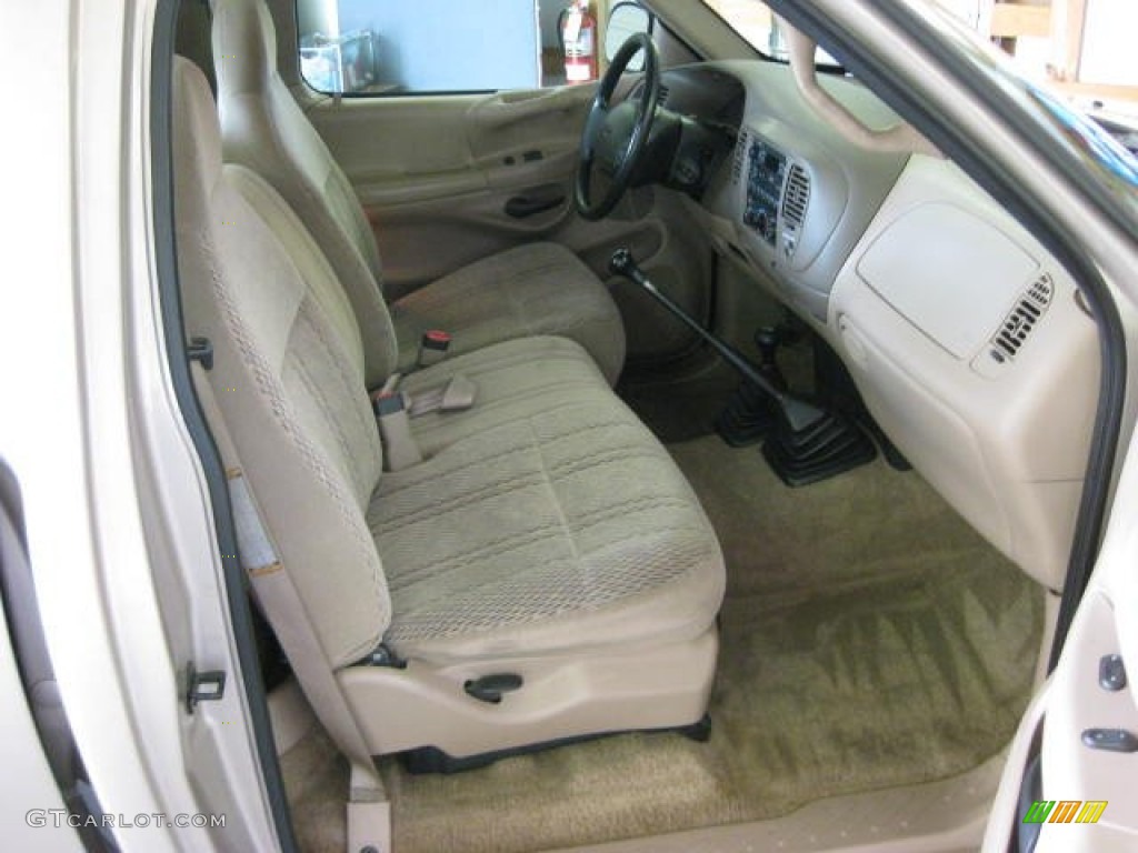 Medium Prairie Tan Interior 1998 Ford F150 XLT Regular Cab 4x4 Photo #52929072