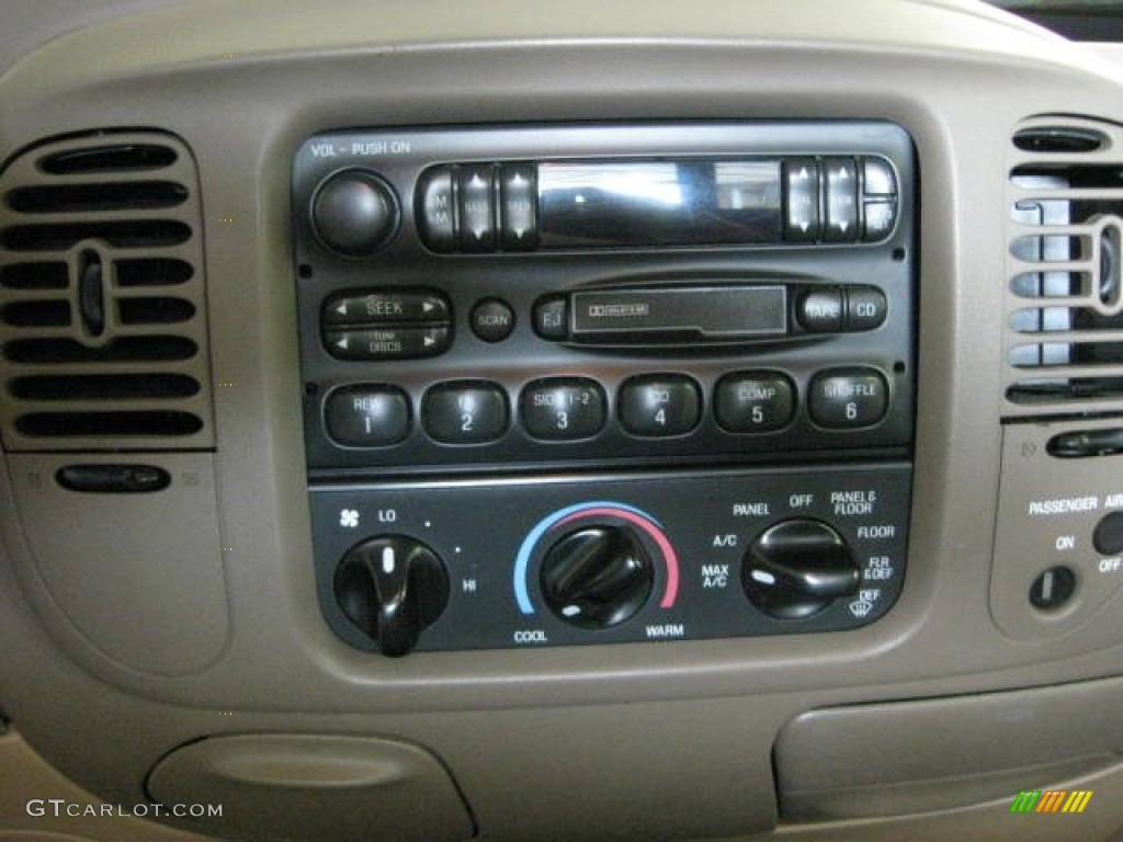 1998 Ford F150 XLT Regular Cab 4x4 Audio System Photos