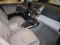 Classic Silver Metallic - RAV4 4WD Photo No. 24