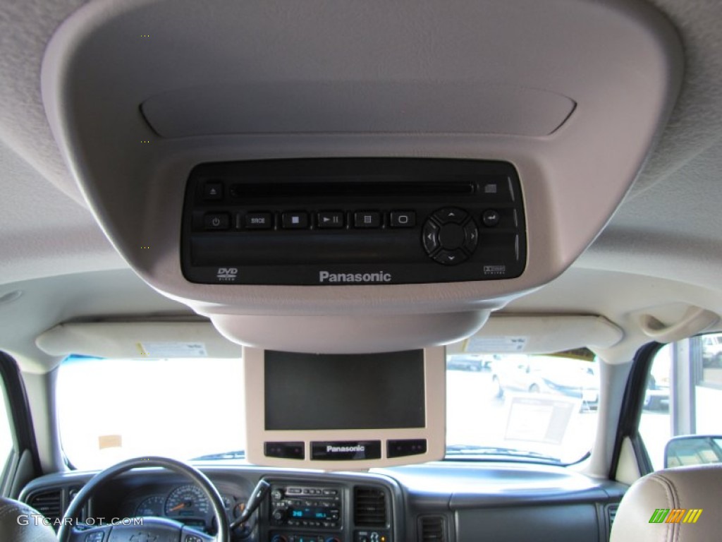 2003 Suburban 1500 LT 4x4 - Light Pewter Metallic / Gray/Dark Charcoal photo #21