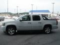 Summit White - Avalanche LTZ Photo No. 12