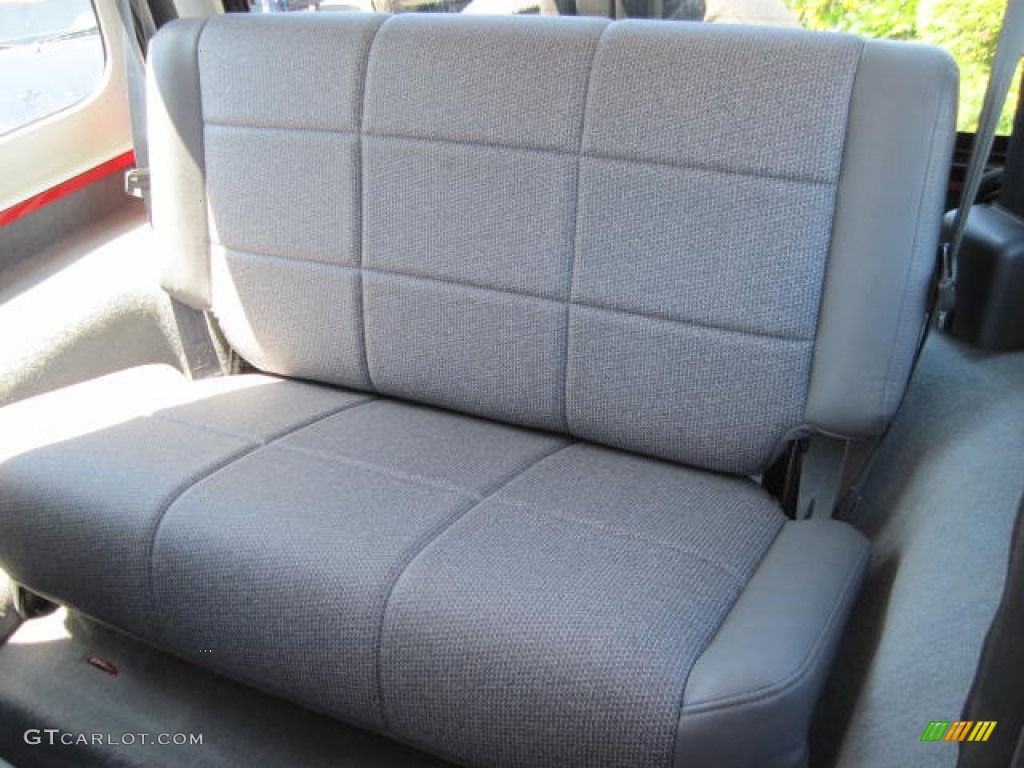 1998 Wrangler Sport 4x4 - Chili Pepper Red Pearl / Gray photo #7